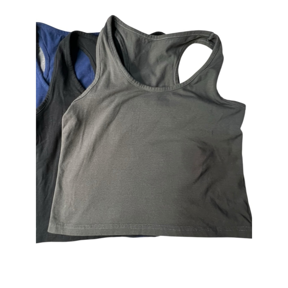 Bundle Of Seven Cropped Razorback Basic Solid Neutral Colored Tank Tops - Picture 4 of 7